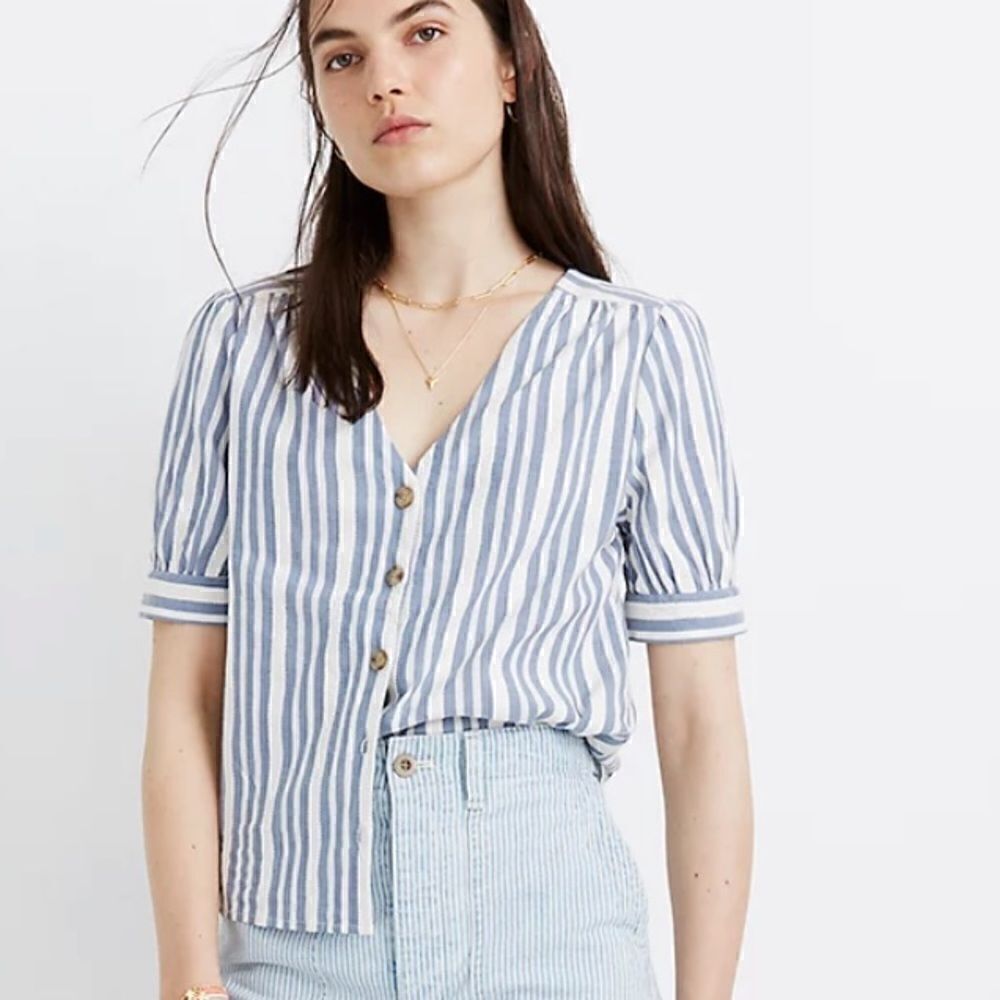 Madewell Plaza Button-Front Shirt in Stripe in size medium